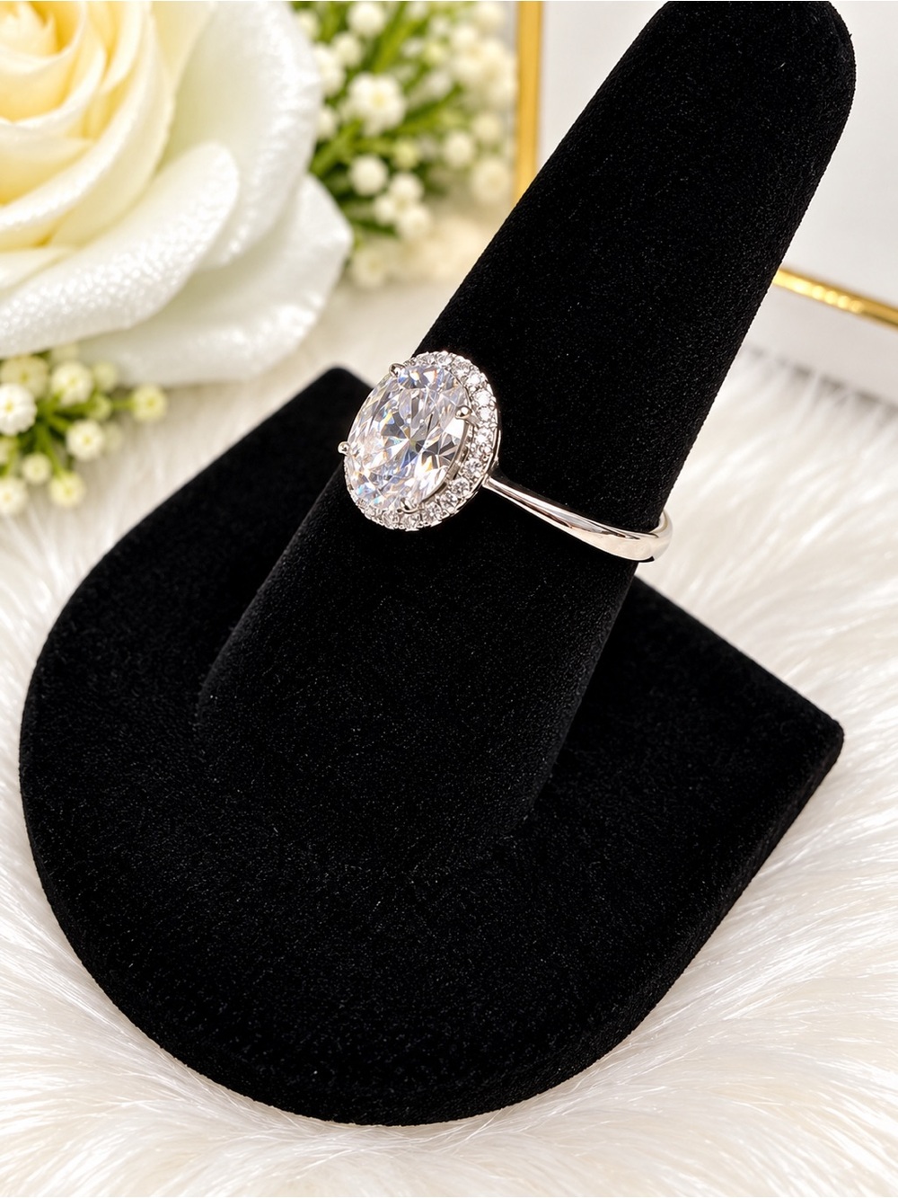 Sterling Silver Halo Moissanite Oval Ring - White - Picture 4 of 5